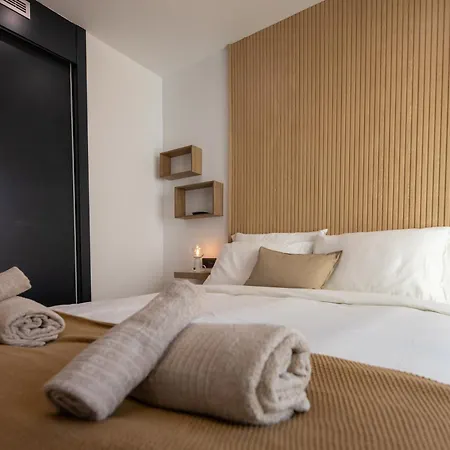 Apartment Damas 4b *